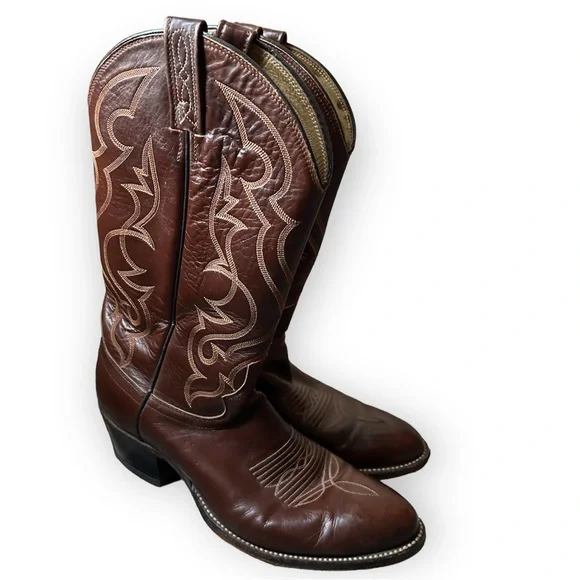 Dan Post Cowboy Boots. Brown with cream/ brown contrast stitching. Size 8 1/2 D. Dan Post Girl main image 2
